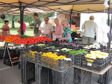 Fairfax farmers market - About. The Fairfax County Park Authority operates 10 farmers markets across Fairfax County, including the Kingstowne market. Our farmers market program strives to provide residents access to locally grown products and create market opportunities for area farmers and food producers. Our markets are strictly producer-only, meaning that all of our ...